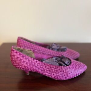 HOLT RENFREW Purple Vintage Low-heels